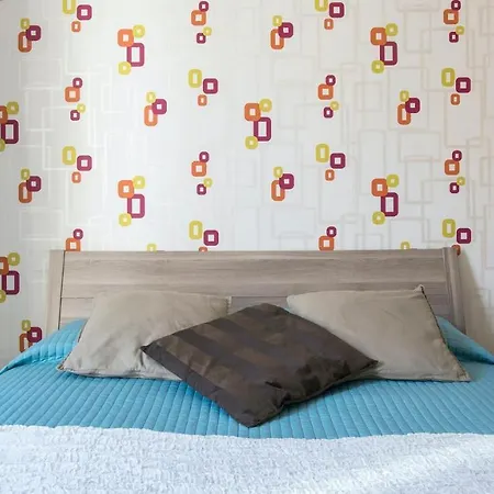 Apartman Plum Guide - Hot Off The Press
